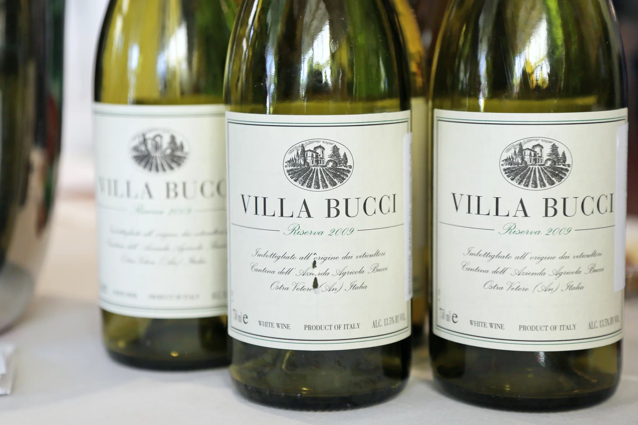 2009-Bucci-Verdicchio-dei-Castelli-di-Jesi-Classico-Villa-Bucci-Riserva